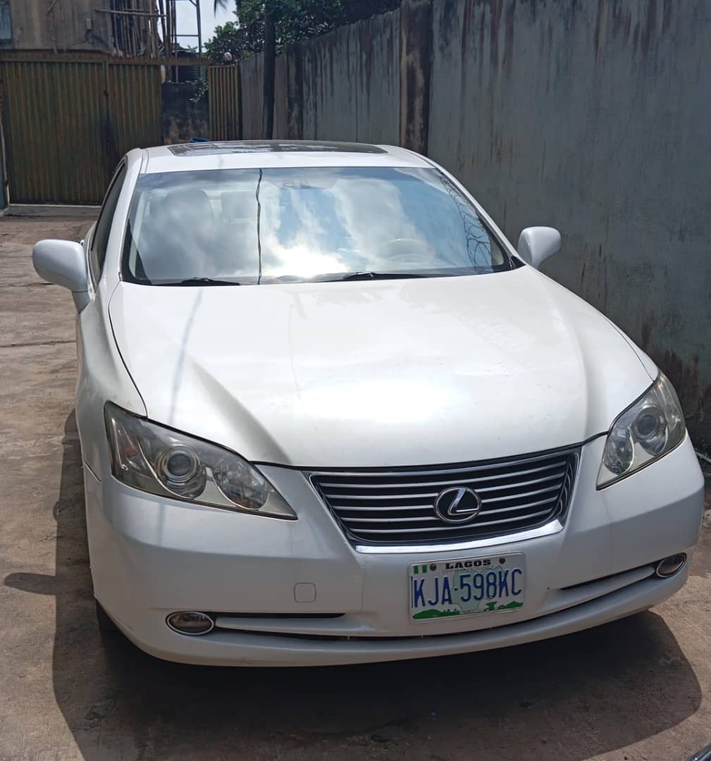 2008 Lexus ES350 available for hire in Lagos