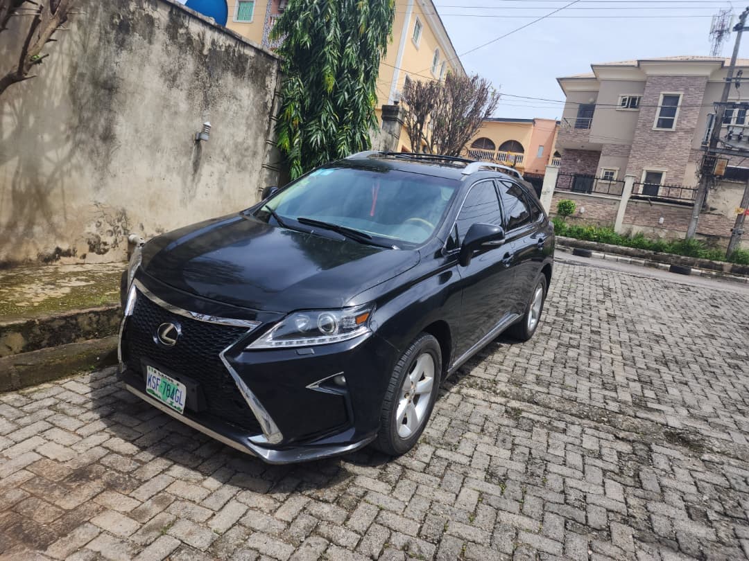2011 Lexus RX350 2011 upgraded to 2018 available for hire in Lagos