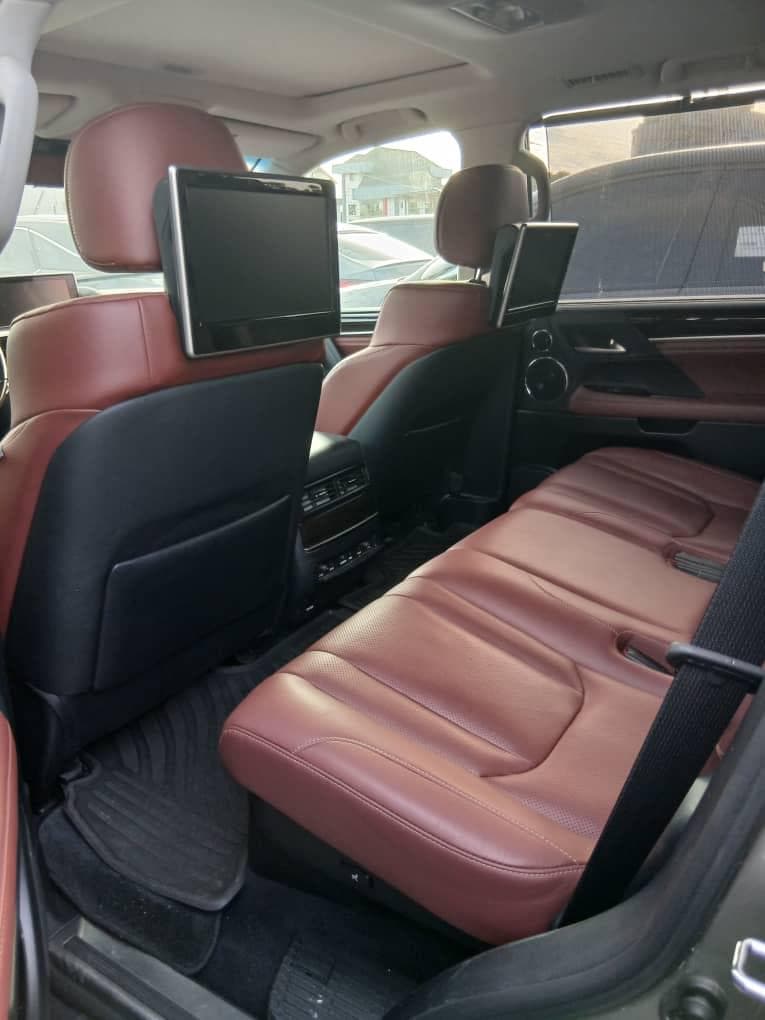 2018 Lexus LX570 available for hire in Lagos, photograph 2
