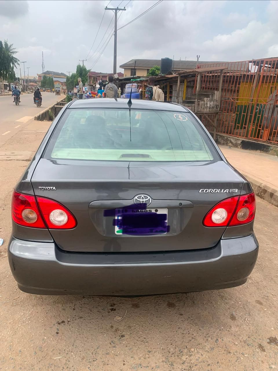 2006 Toyota Corolla available for hire in Lagos, photograph 2