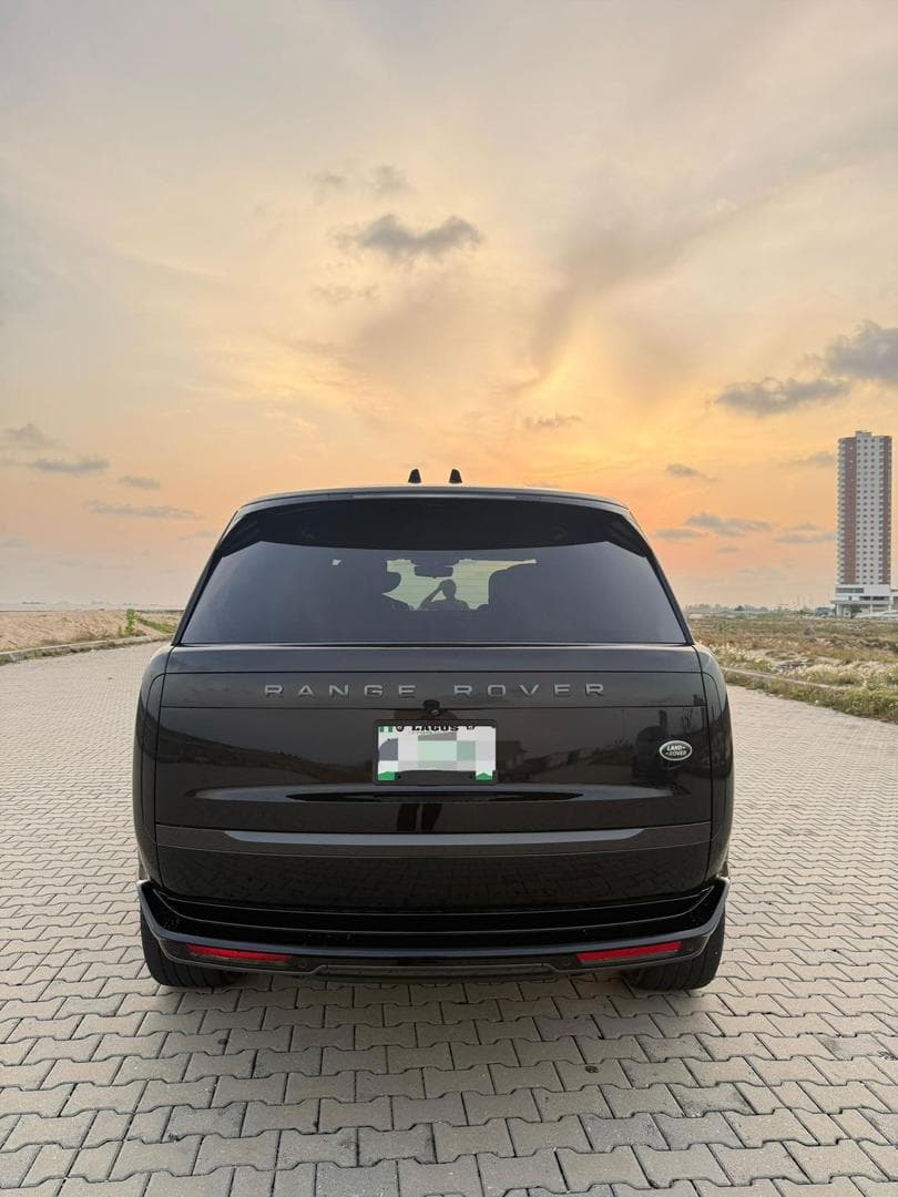 2024 Range Rover Autobiography available for hire in Lagos, photograph 3