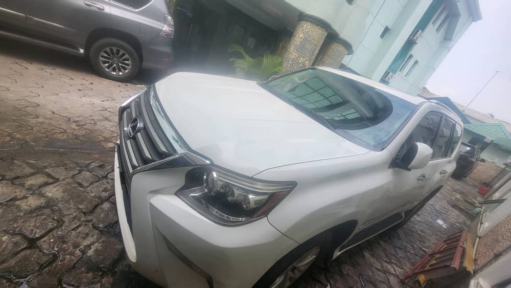2019 Lexus GX460 2019 available for hire in Lagos