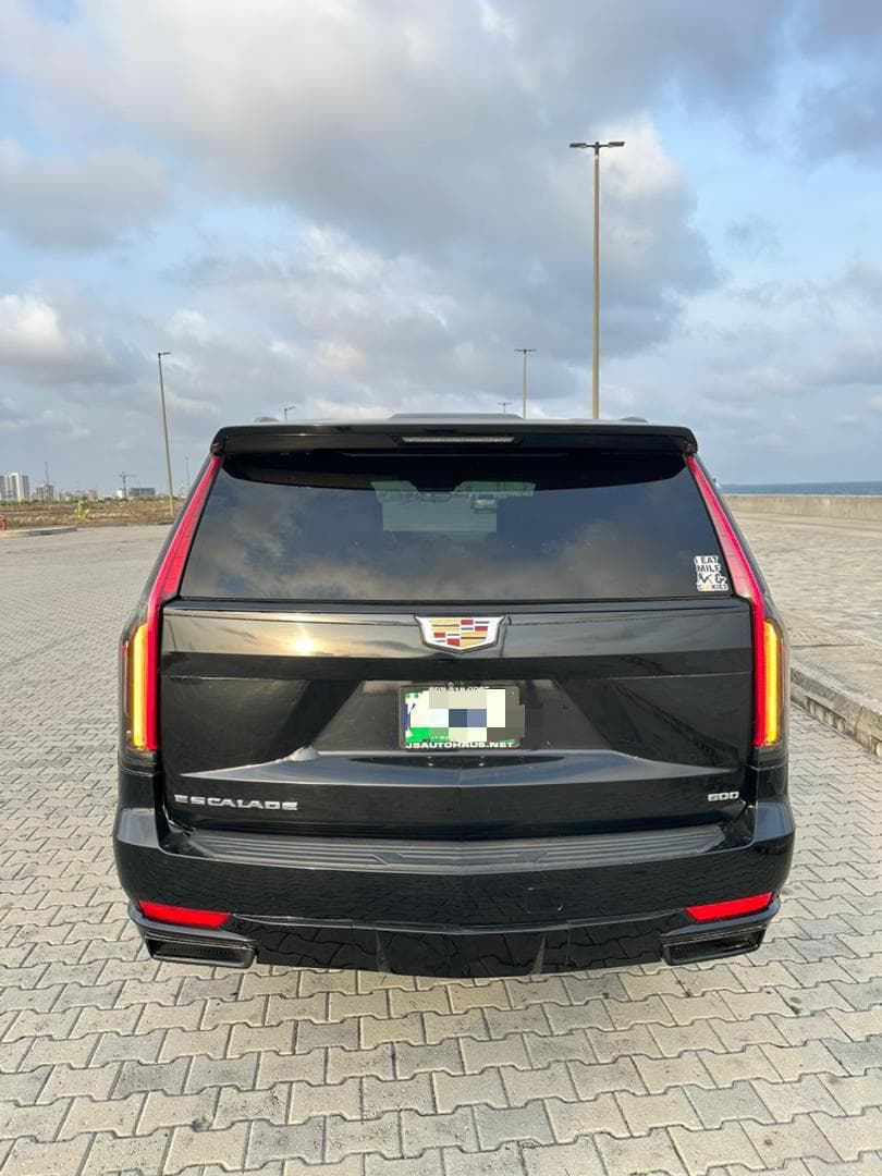 2022 Cadillac Escalade available for hire in Lagos, photograph 3