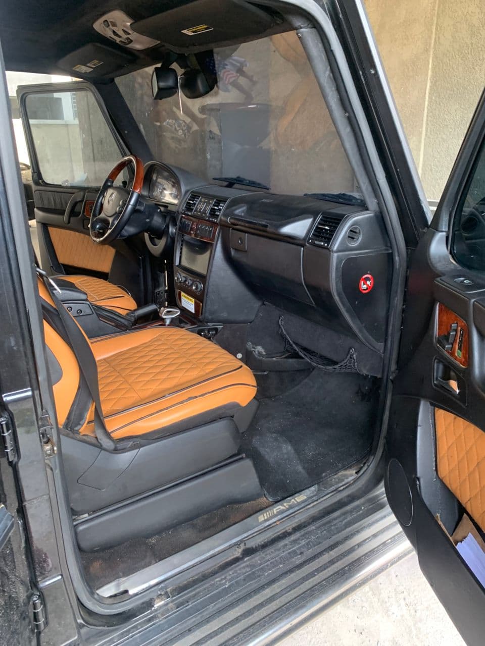 2012 Mercedes-Benz G-Class (G-Wagon) available for hire in Lagos, photograph 3