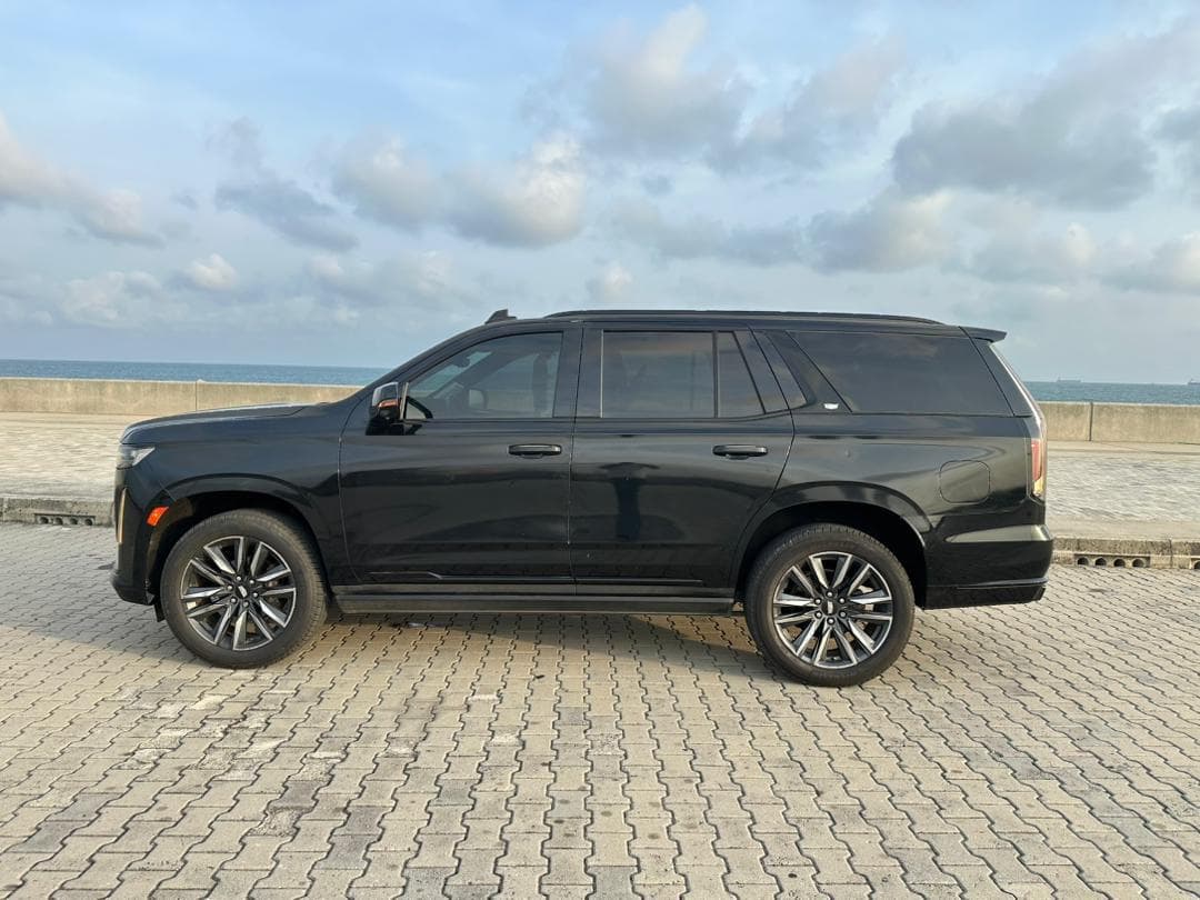 2022 Cadillac Escalade available for hire in Lagos, photograph 2