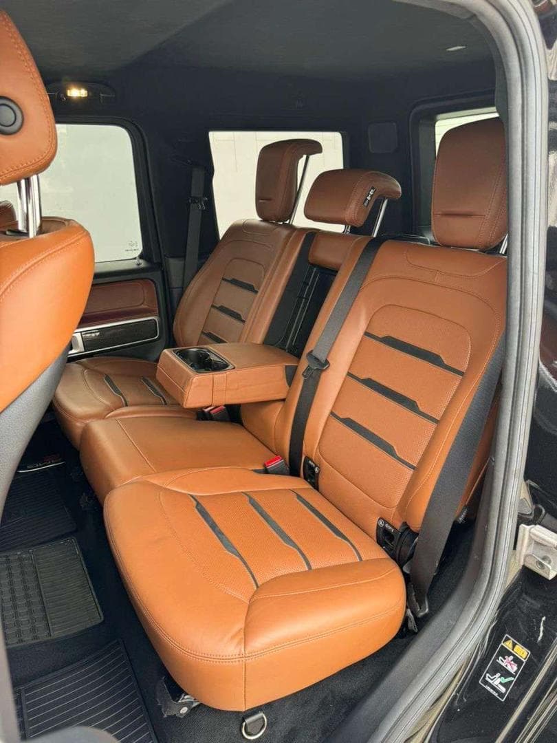 2017 Mercedes-Benz G-Class (G-Wagon) available for hire in Lagos, photograph 4