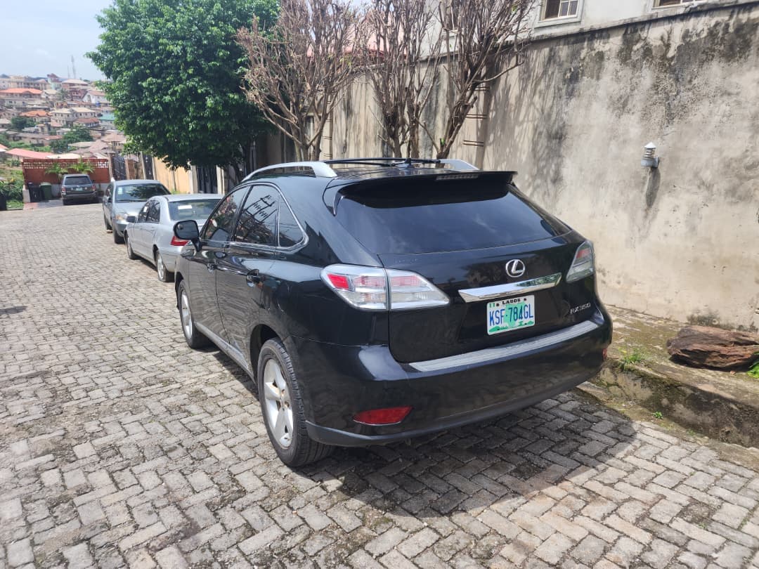2011 Lexus RX350 available for hire in Lagos, photograph 2